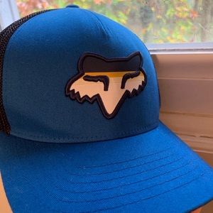 Uni-sex FOX racing, mesh back, flex fit, hat